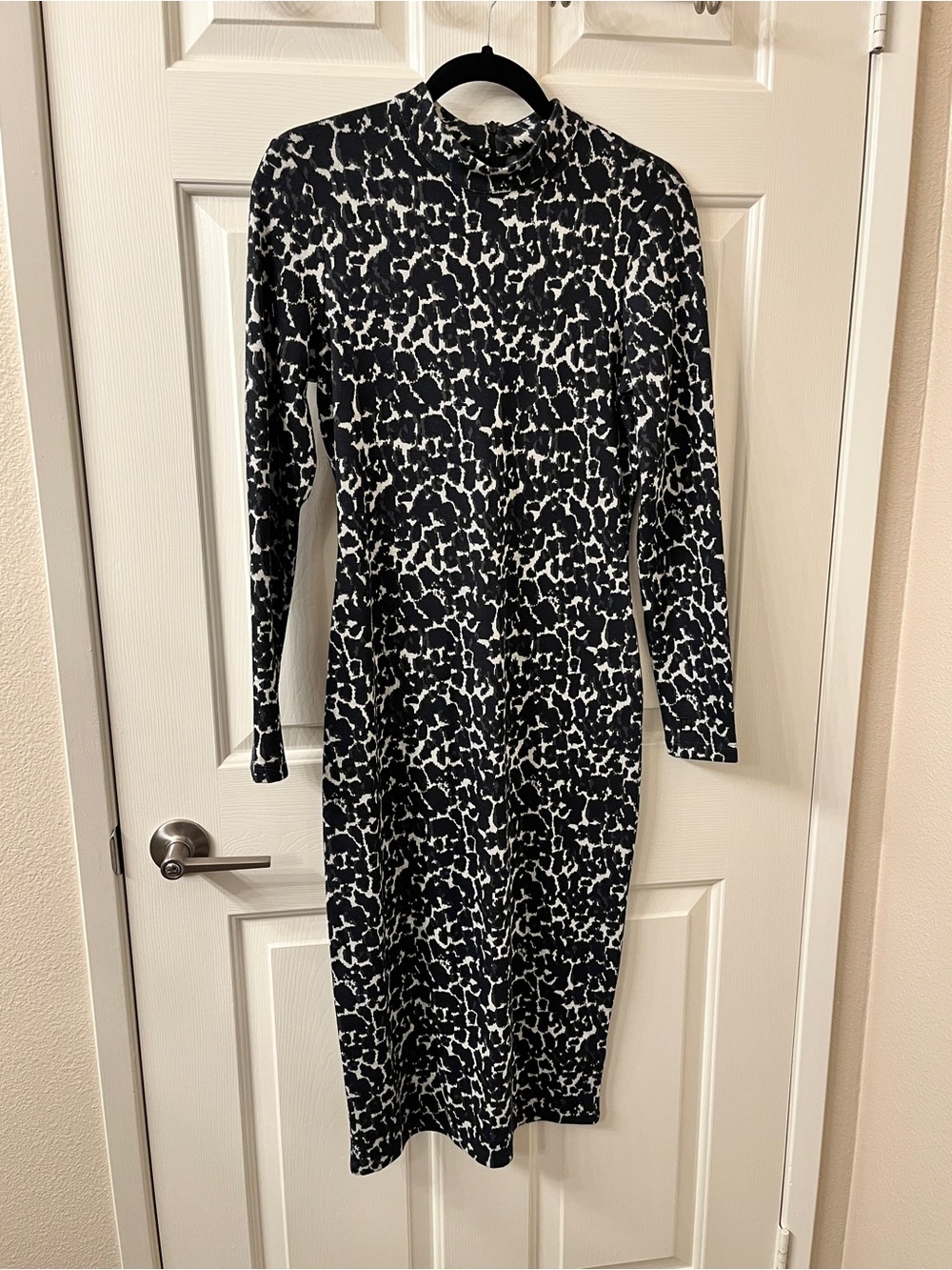 Ted Baker Black and White Printed Long Sleeve Midi Dress